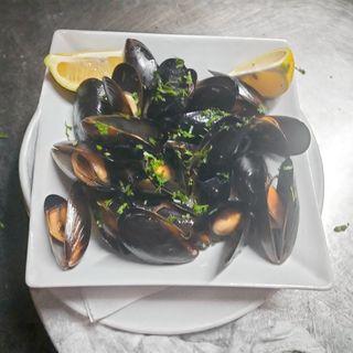 Tapa De Mejillones Al Vapor O Marinera