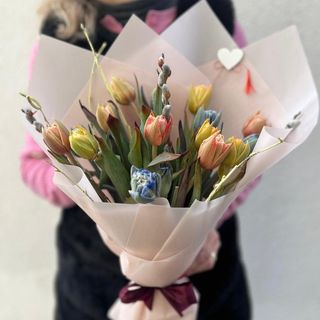 Buchet 13 lalele Vip