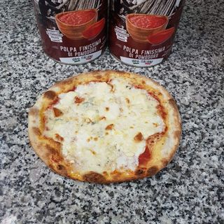 4 Formaggi e mandorle