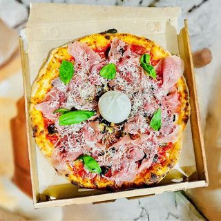 Cotto e buratta bianca