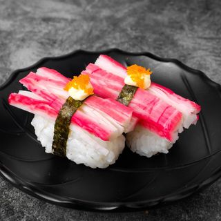 Nigiri Surimi (2 pzs.).