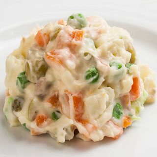 Ensaladilla Rusa y ventresca de bonito