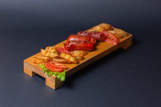 Sausages sa pomfritom