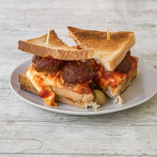 Sandwich de albóndigas 