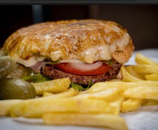 Специален телешки бургер