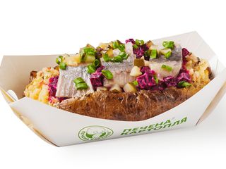 Песто-картопля з оселедцем та буряком (від 450 g)