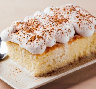 Torta tres leches
