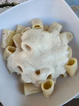 Rigatoni cacio e pepe