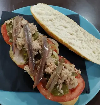 Bocadillo Tunido