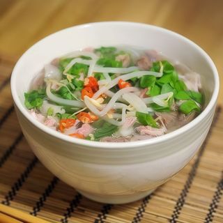 Zupa Pho z krewetkami