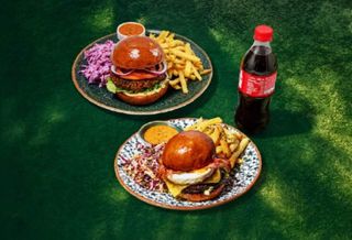 2x Burgers + Coca-Cola