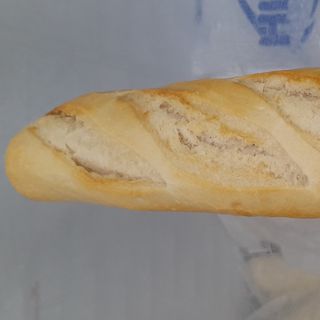 Bocadillo De Tortilla Y Pimientos