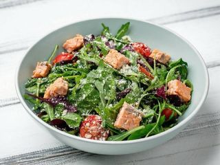 Зелений мікс з лососем з печі (190g)