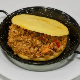 Arepa de carne molida