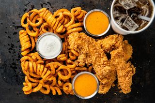 4 crispy tenders XL  hormone-free meal