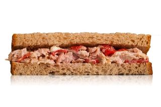 Sándwich integral atún y pimiento