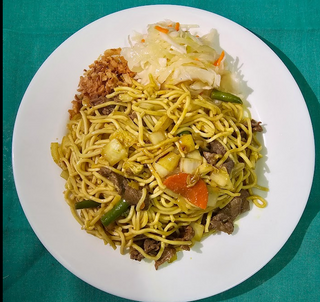 Makaron chiński z wołowiną