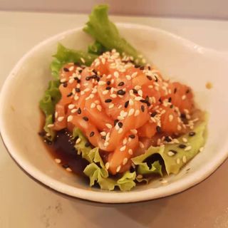 22. Tartare Salmone