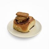 Cinnamon roll con crema Lotus