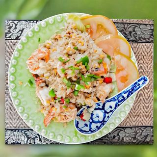 10. Khao Pad Goong