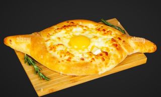 Adjaruli-Khachapuri