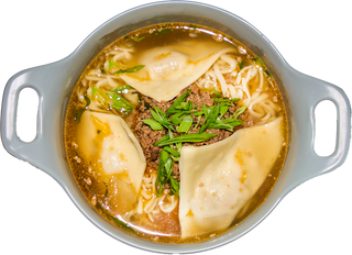 Лапша с говядиной на коллагеновом бульоне 