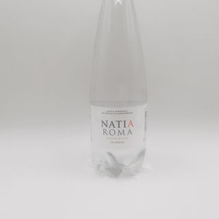 Acqua naturale