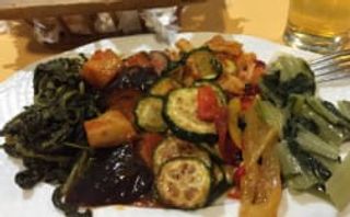 Piatto di verdure miste