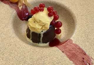 Soufle de ciocolata cu inghetata