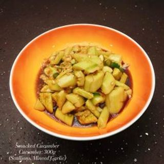 Salată de castraveți striviți 拍黄瓜
