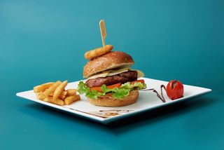 Smoked cheeseburger L