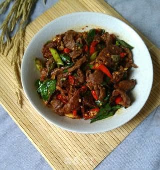 66.Ternera con salsa picante