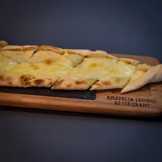 Pide sa sirom i jajetom 