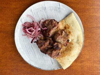 Шашлик зі свинячого ошийка