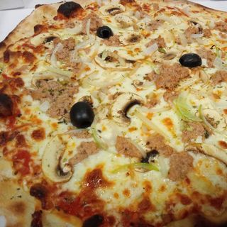 Pizza Atún (30  Cm.)