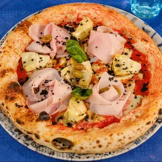 Pizza capricciosa