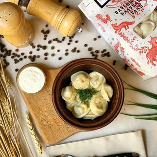 Пельмені з телятиною ( подаються в бульйоні)