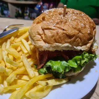 Menu Hambúrguer Fish à Brasão