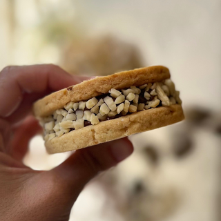 Alfajor de Almendras y Dulce de Leche