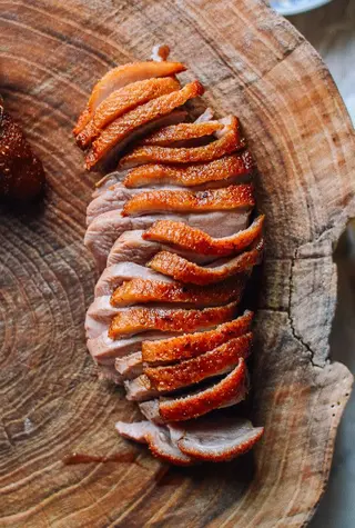 12A. PATO ASADO con salsa pekin