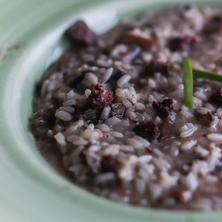 Risotto De Bolets I Botifarra Negra
