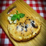 Calzone Cuatro Quesos