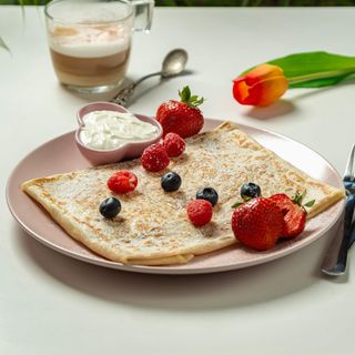 Naleśniki z mascarpone i owocami