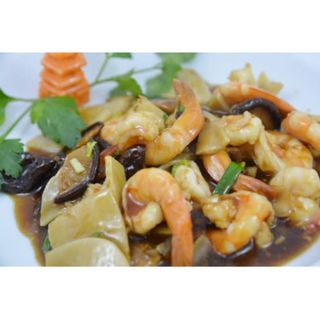 26 - Gamba con bambú y setas chinas