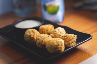 NUESTRAS BOLITAS DE FALAFEL (8UD)