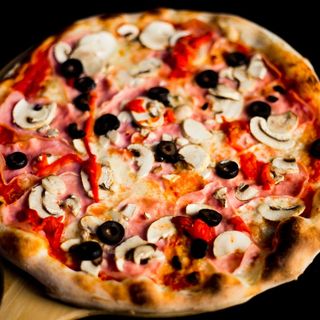 Pizza Capricciosa Ø 45cm