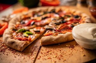 Combo 2 x Pizza la alegere (mica, medie, mare)