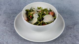 Nota salata sa rukolom i čeri paradajzom