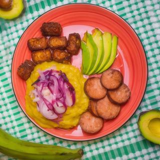 Mangú de plátano macho