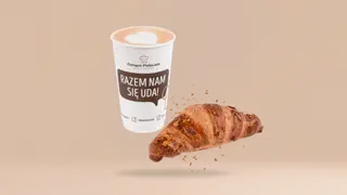 Croissant z marcepanem + kawa